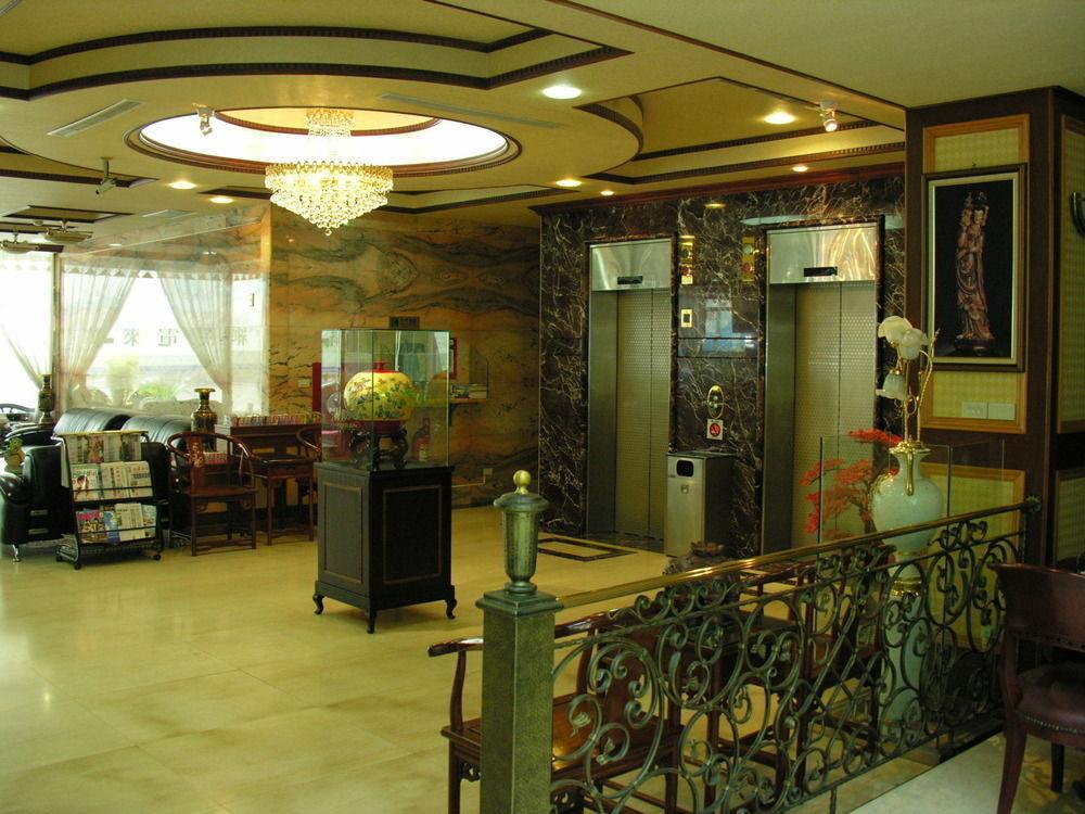 Sunrise Hotel Тайнань Екстер'єр фото